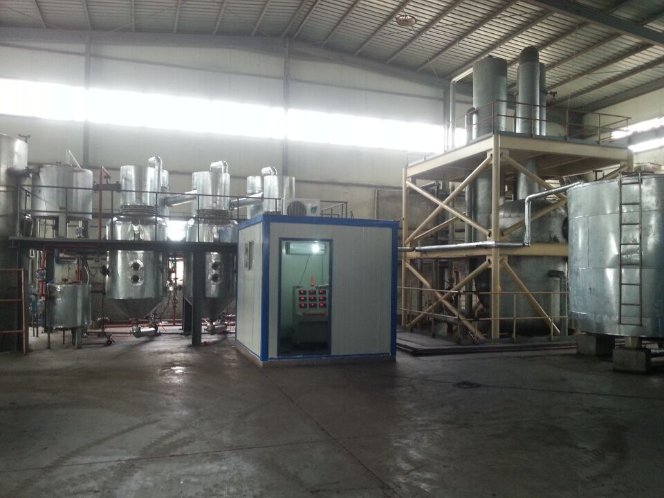 河南雙誠環(huán)境科技專業(yè)生產(chǎn)單效,多效蒸發(fā)器