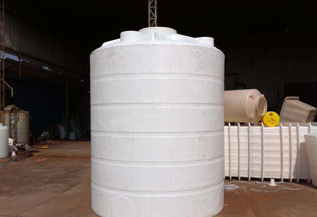 聚乙烯儲罐(pe儲罐)的簡單介紹: